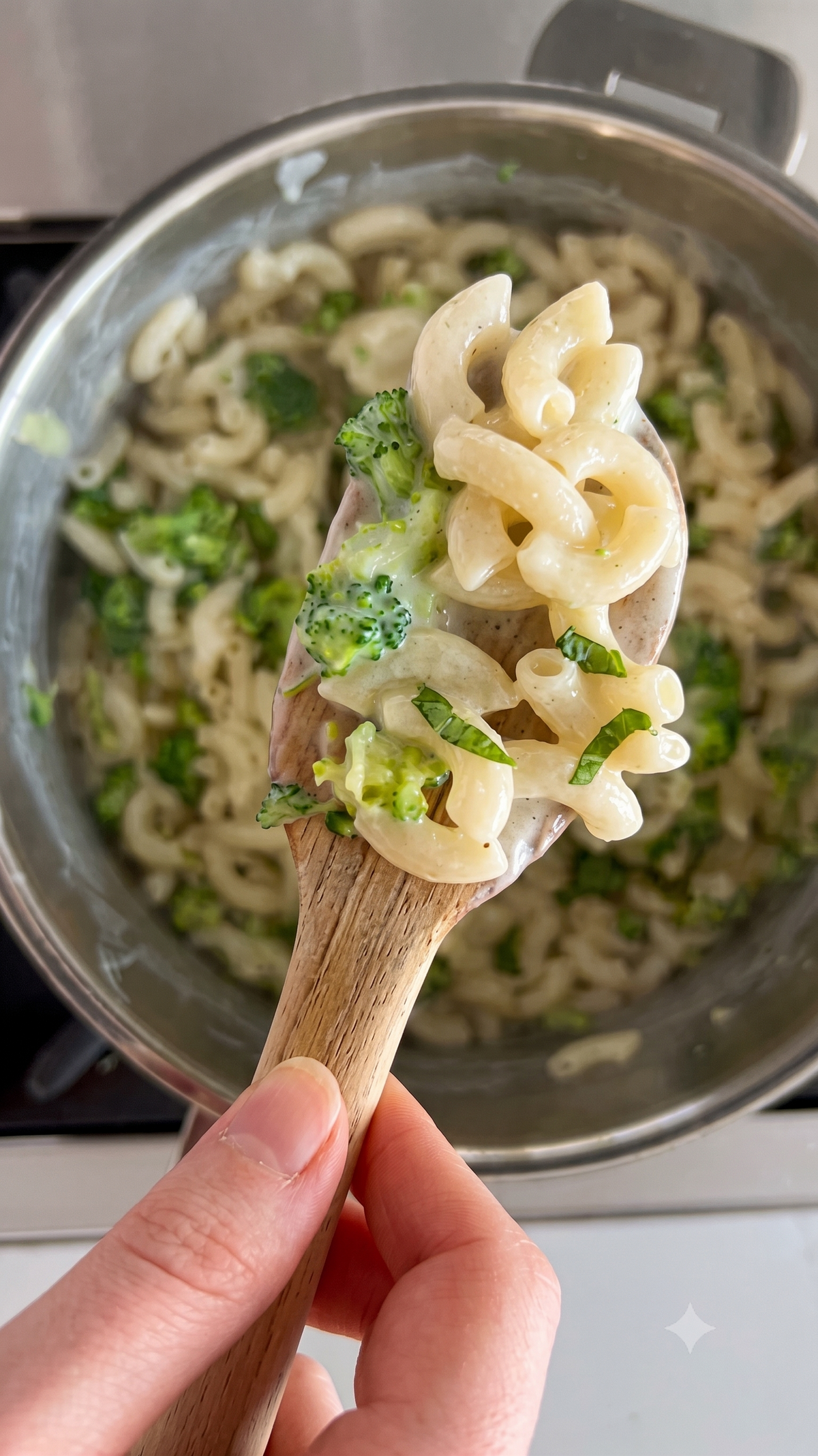 One-Pot High-Fiber Broccoli Mac And Cheese